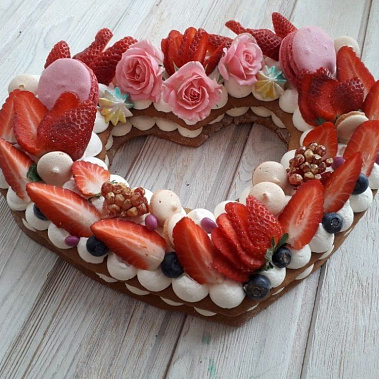 Торт "Клубничное сердце" купить - павловскийпосад.сладкоежкин.рф